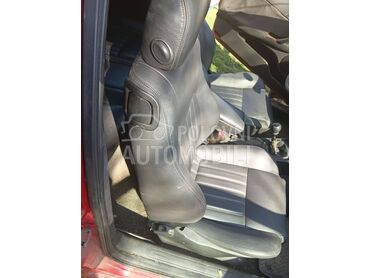 sedišta 3 vrata za Alfa Romeo 147 od 2000. do 2004. god.