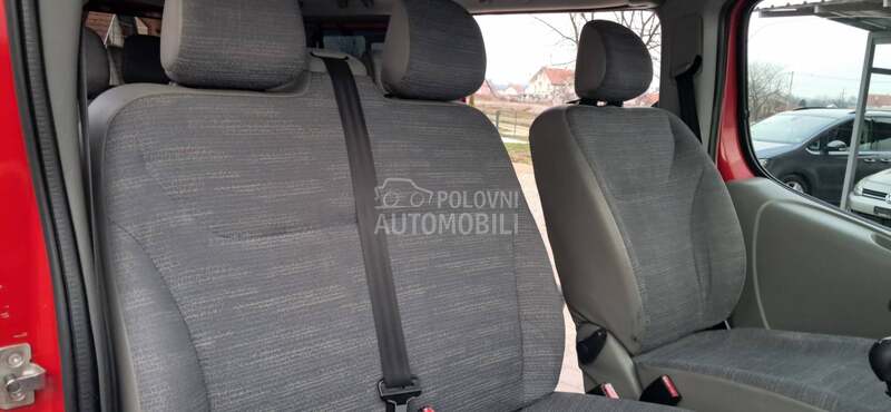 Renault Trafic 2.5 DCI 150