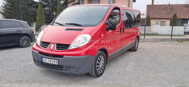 Renault Trafic 2.5 DCI 150