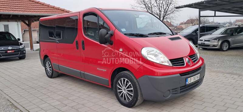 Renault Trafic 2.5 DCI 150