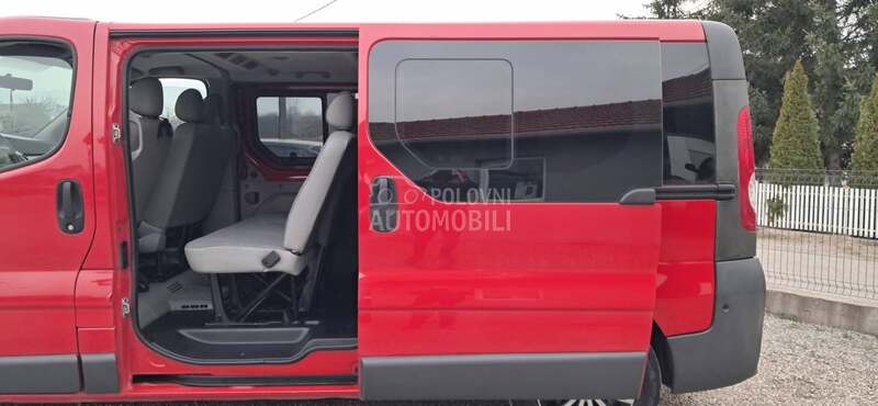 Renault Trafic 2.5 DCI 150