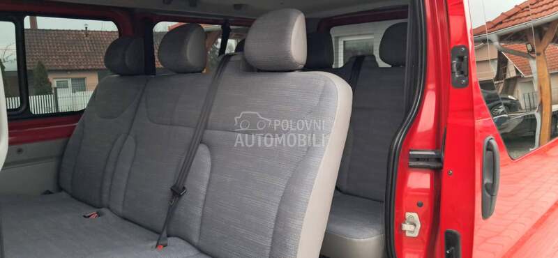 Renault Trafic 2.5 DCI 150