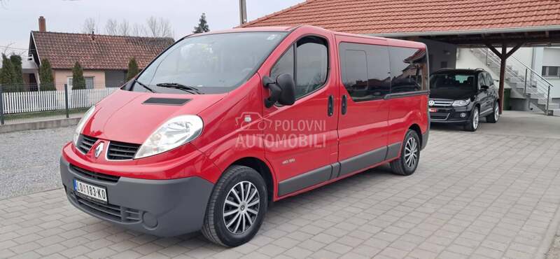 Renault Trafic 2.5 DCI 150
