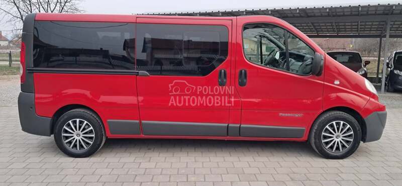 Renault Trafic 2.5 DCI 150