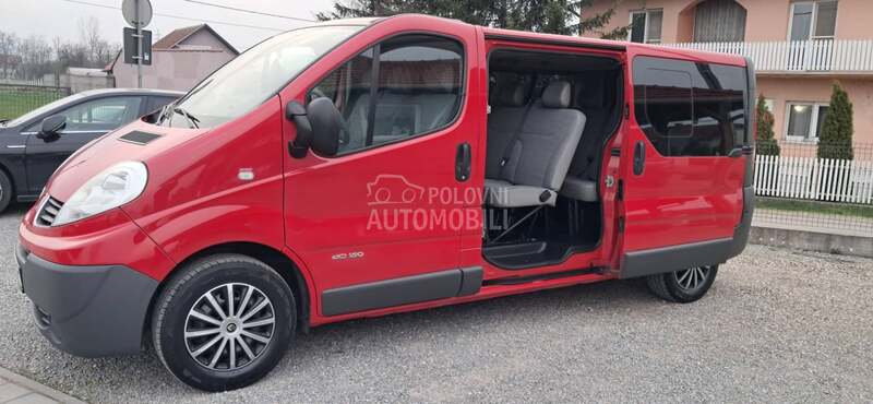 Renault Trafic 2.5 DCI 150