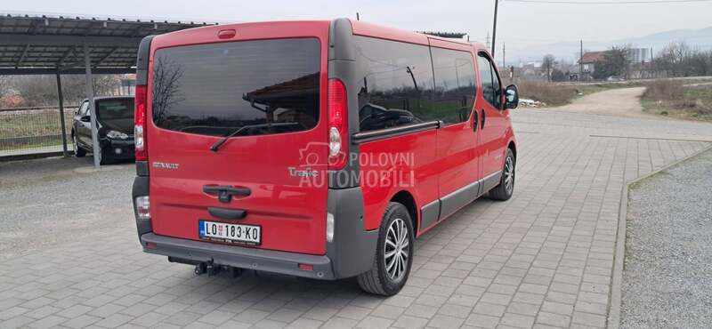 Renault Trafic 2.5 DCI 150