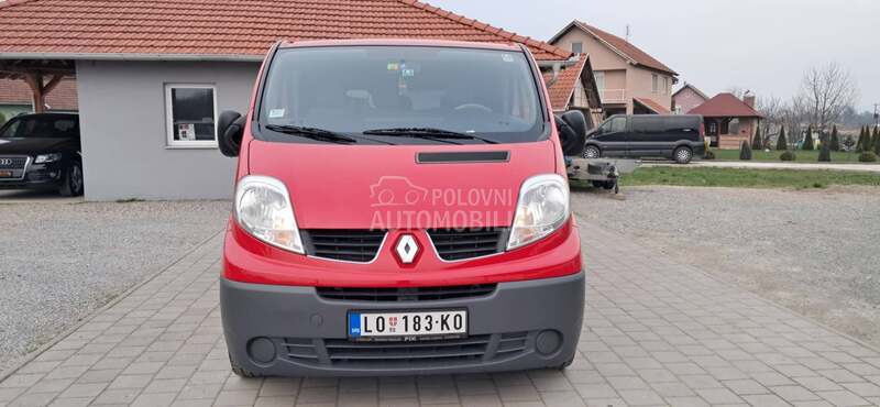 Renault Trafic 2.5 DCI 150