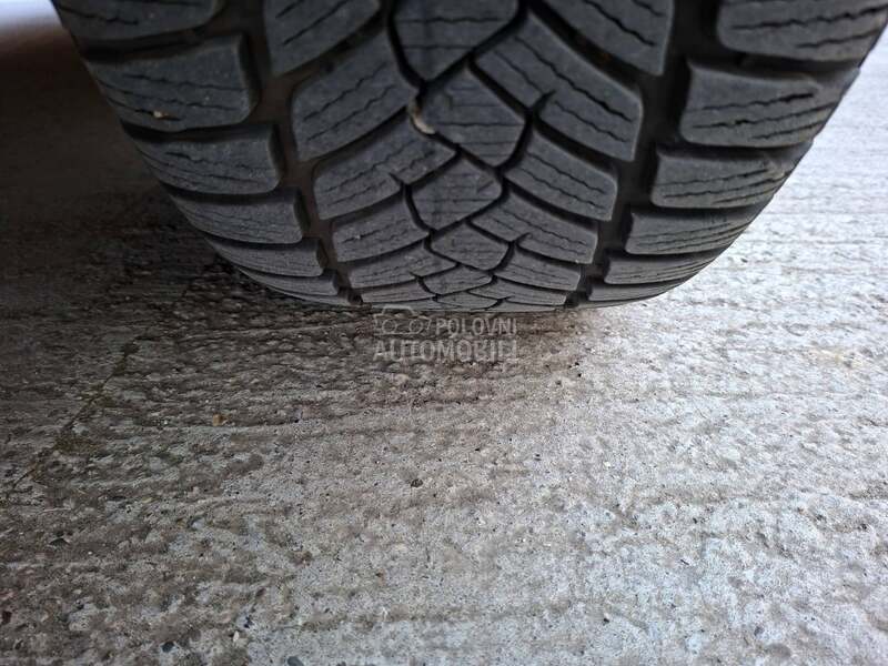 Jaguar XF PROČITATI TEXT