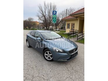 Volvo V40 D2/T0P STANjE/F-ULL