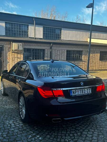 BMW 740 
