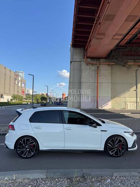 Volkswagen Golf 8 GTE