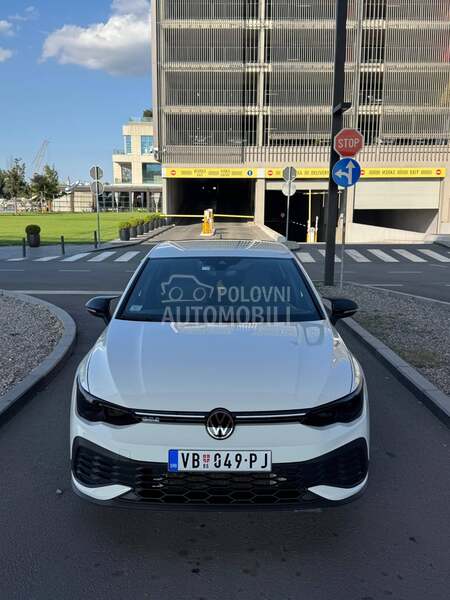 Volkswagen Golf 8 GTE