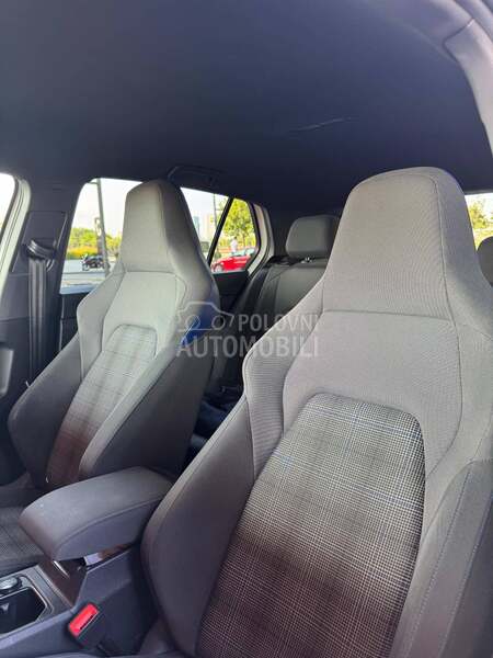 Volkswagen Golf 8 GTE