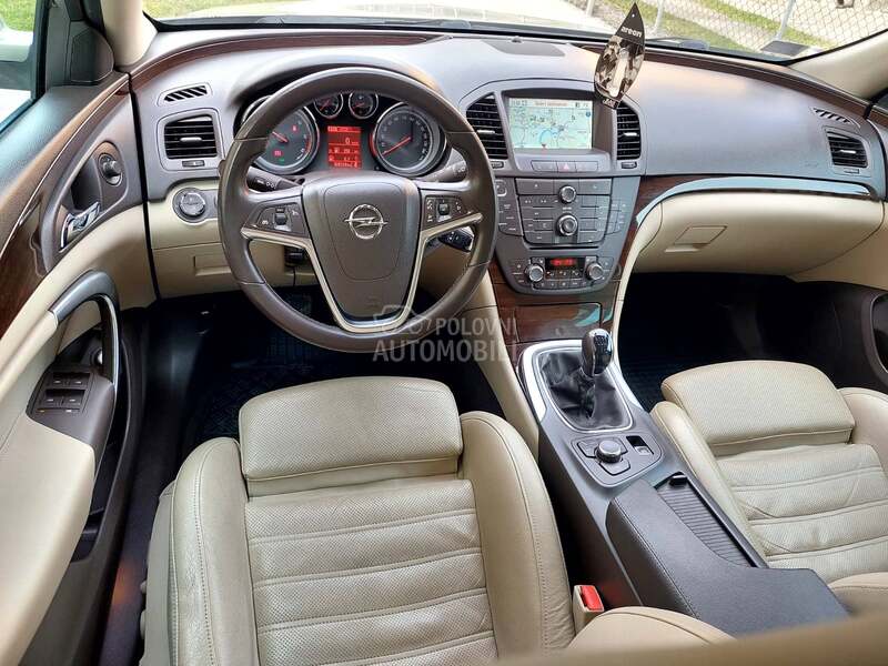 Opel Insignia 