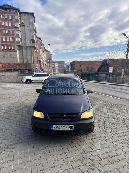 Opel Zafira 