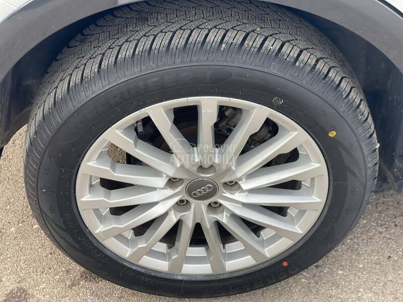 Audi Q2 L E D  N A V I