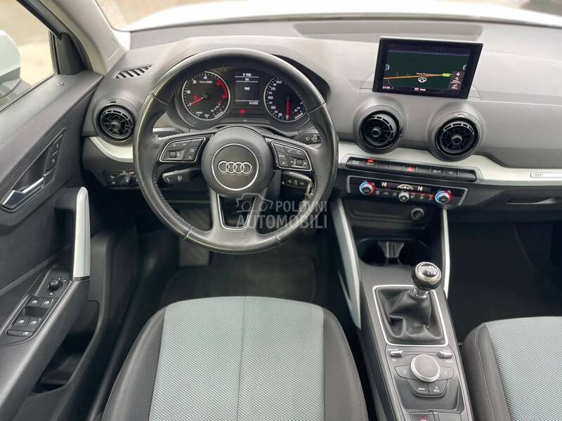Audi Q2 L E D  N A V I