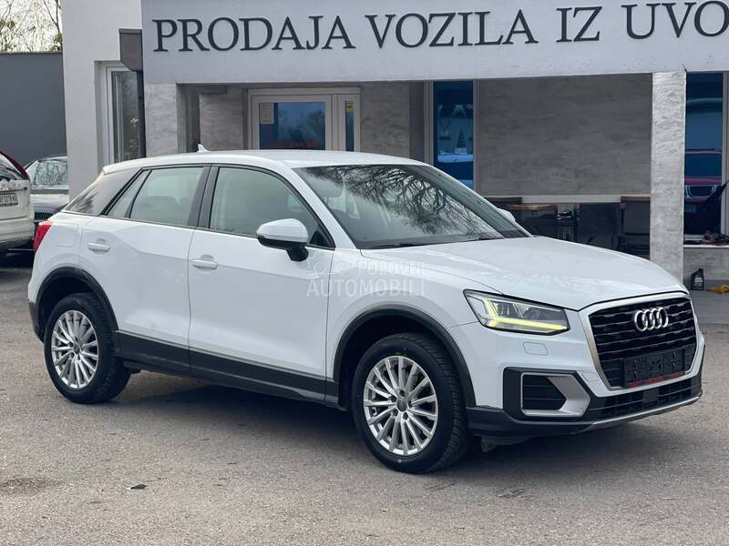 Audi Q2 L E D  N A V I