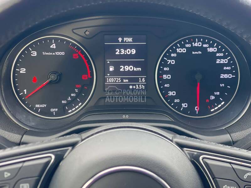 Audi Q2 L E D  N A V I