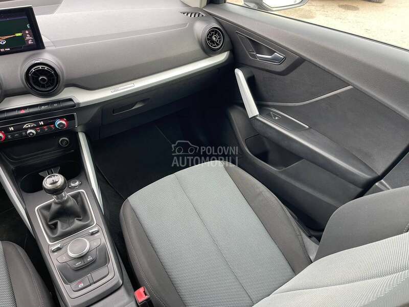 Audi Q2 L E D  N A V I