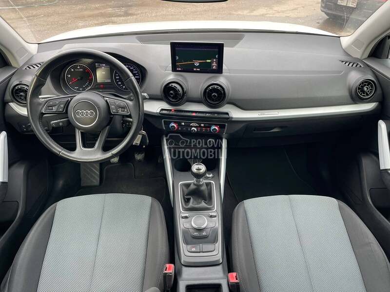Audi Q2 L E D  N A V I