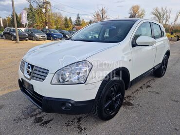 Nissan Qashqai 4-4  A U T O M A T