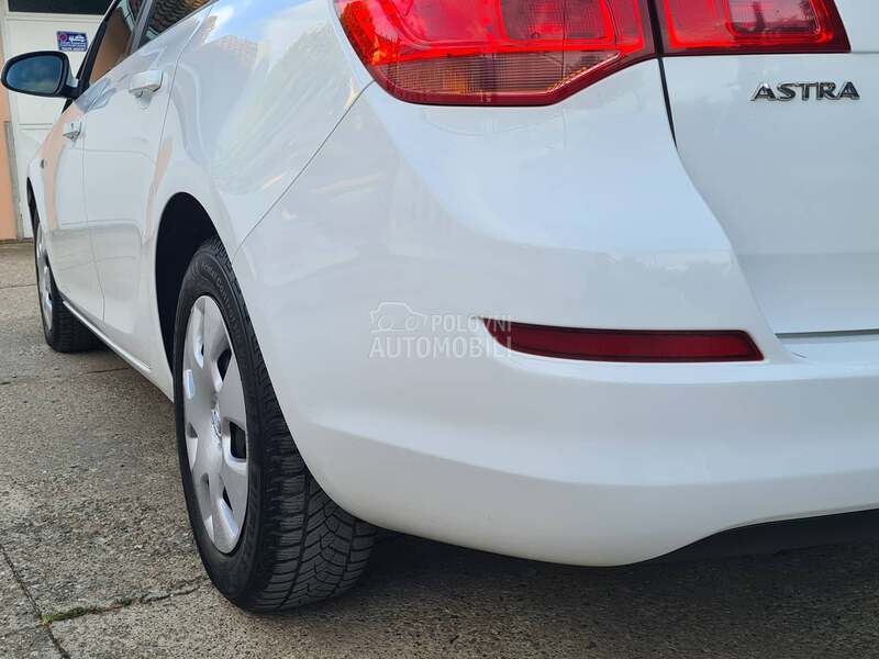 Opel Astra J 1.7cdti ENJOY