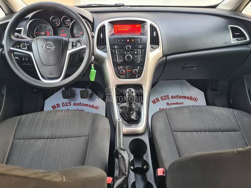 Opel Astra J 1.7cdti ENJOY