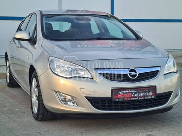 Opel Astra J 1.6 NAAVIGACIJA
