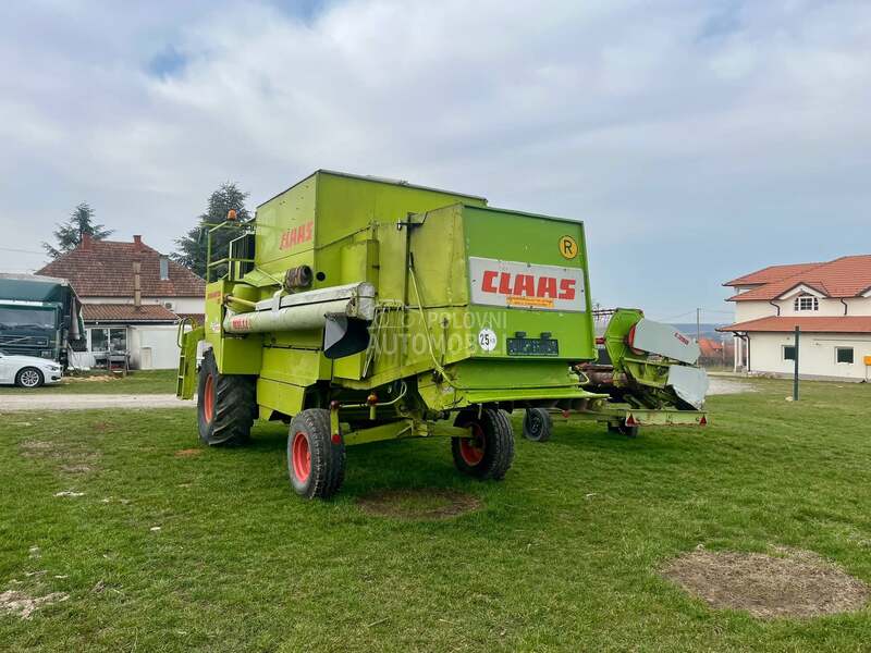 Claas Dominator 85
