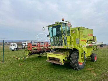 Claas Dominator 85