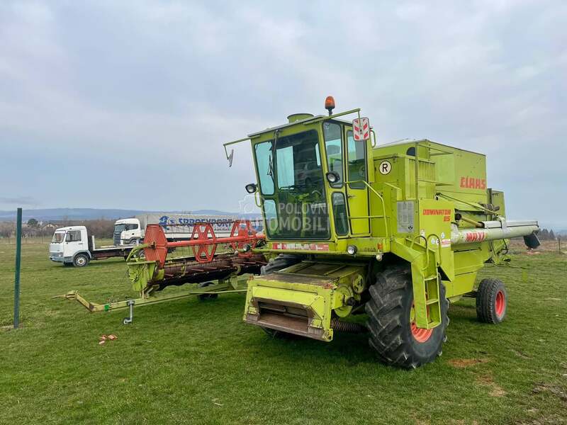 Claas Dominator 85