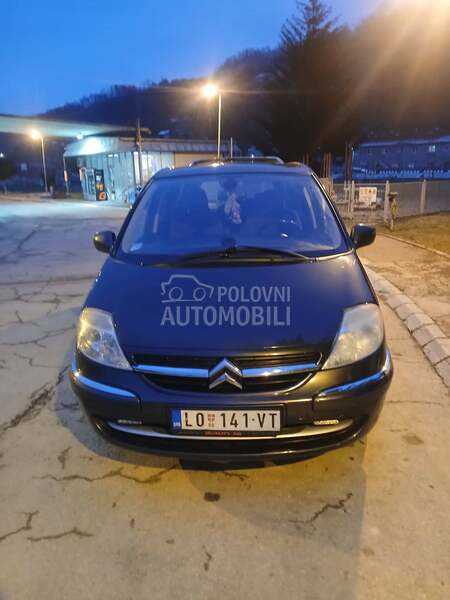 Citroen C8 