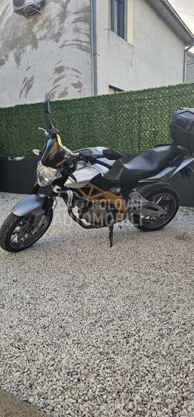 Aprilia Shiver 750