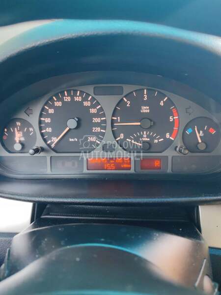 BMW 330 E 46