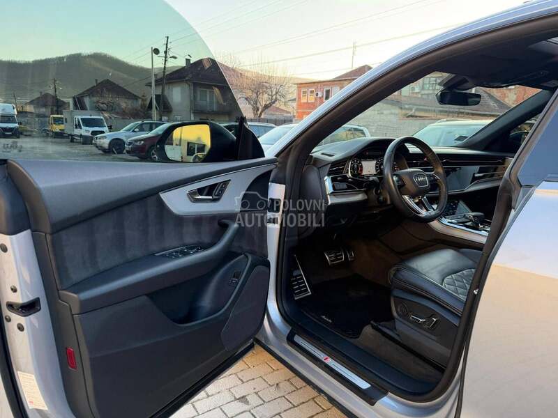 Audi Q8 RS optic