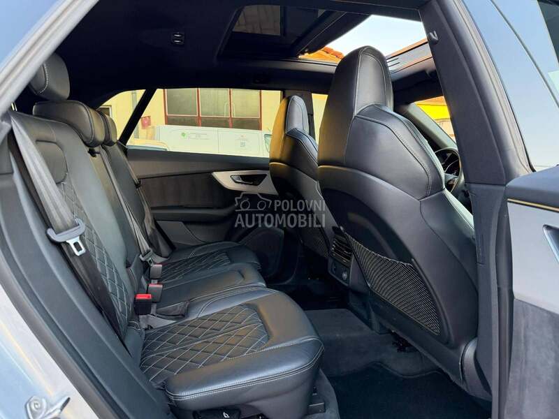 Audi Q8 RS optic