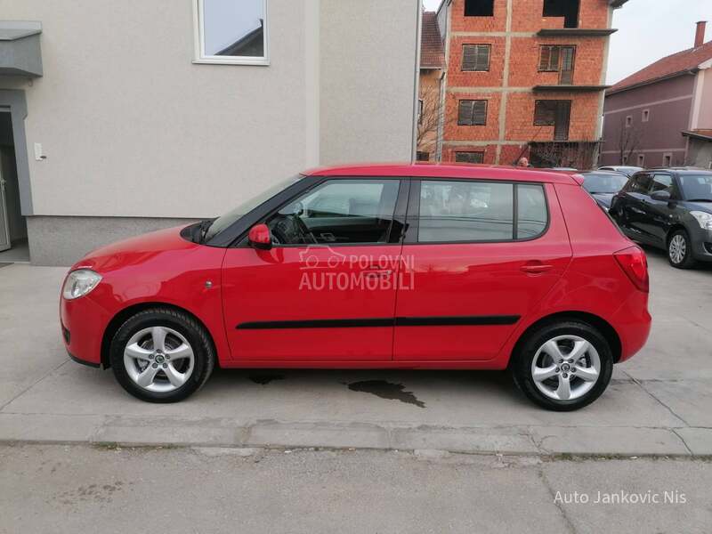 Škoda Fabia 1.4i AMBIENTE CH