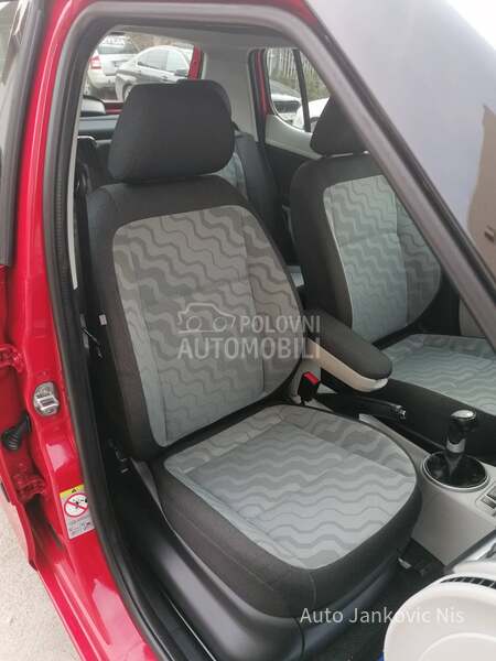 Škoda Fabia 1.4i AMBIENTE CH