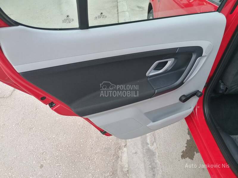 Škoda Fabia 1.4i AMBIENTE CH