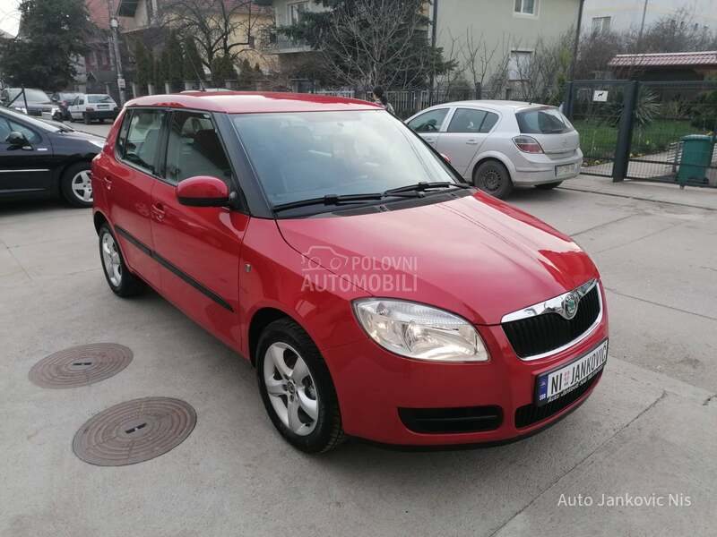Škoda Fabia 1.4i AMBIENTE CH