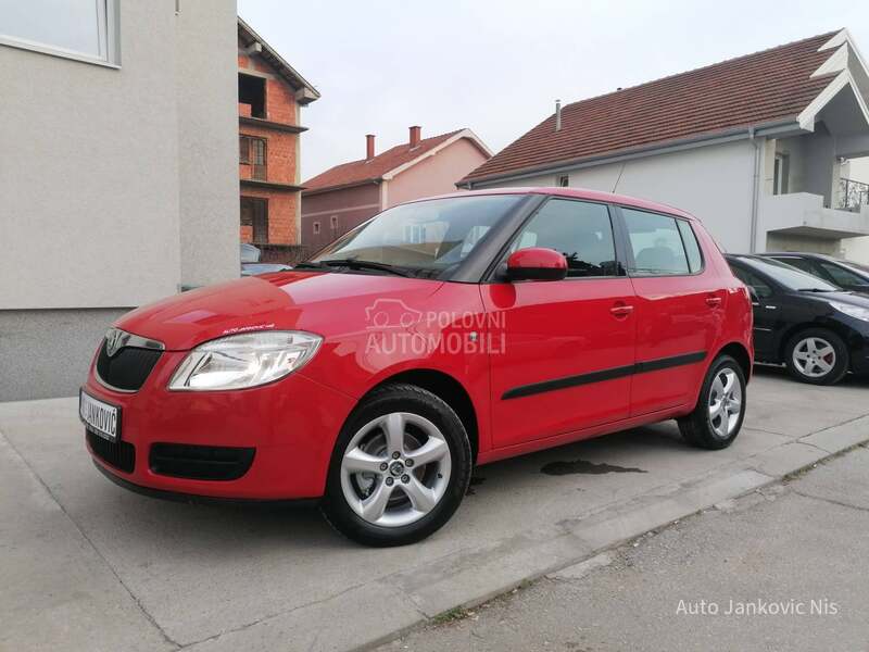 Škoda Fabia 1.4i AMBIENTE CH