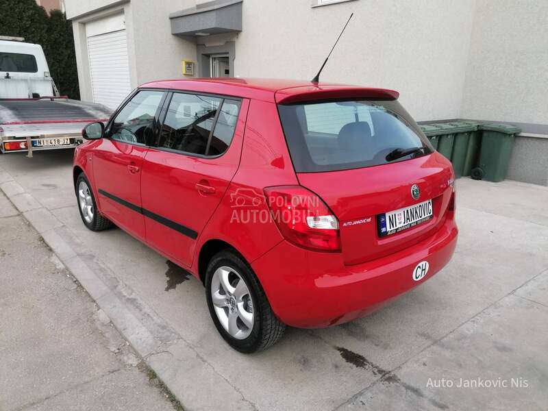 Škoda Fabia 1.4i AMBIENTE CH