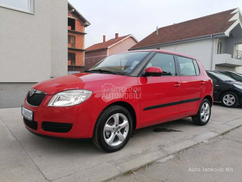 Škoda Fabia 1.4i AMBIENTE CH