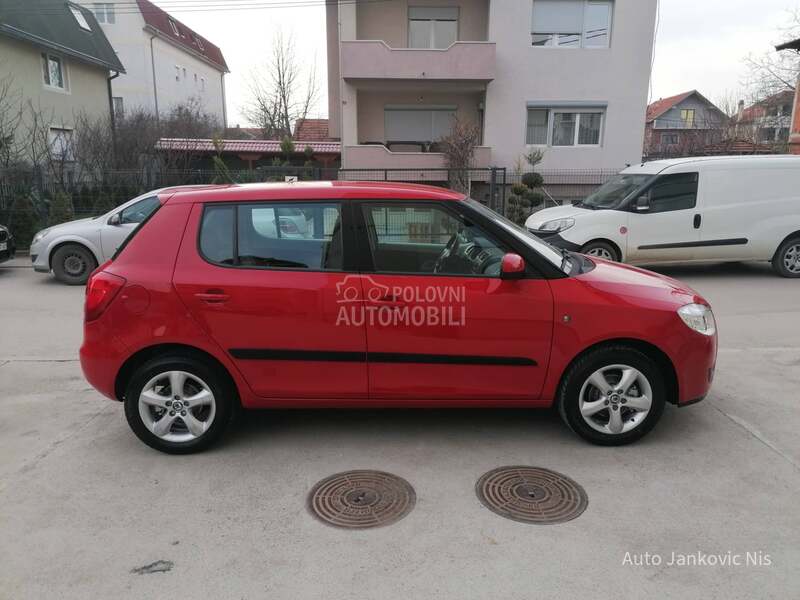 Škoda Fabia 1.4i AMBIENTE CH