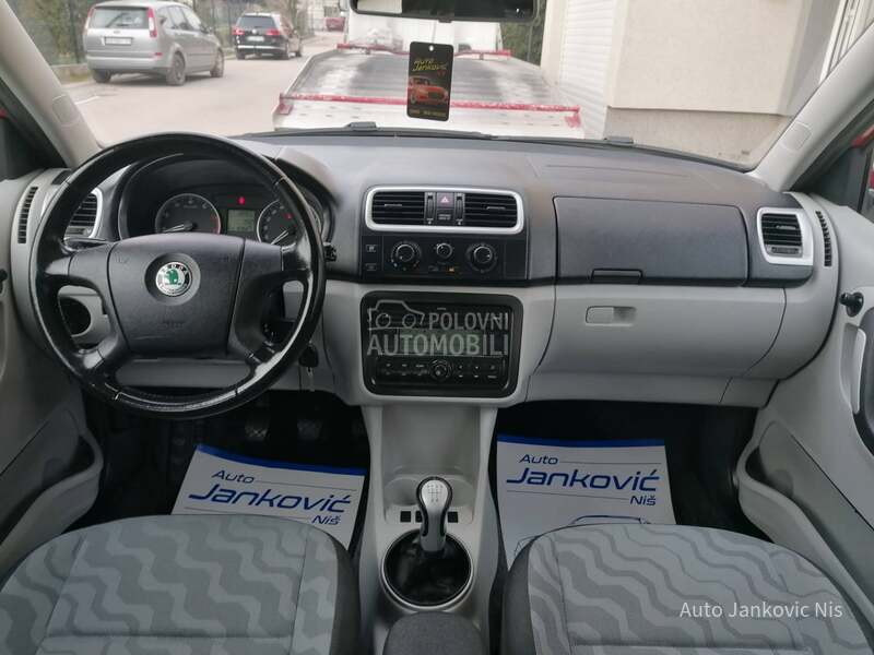 Škoda Fabia 1.4i AMBIENTE CH