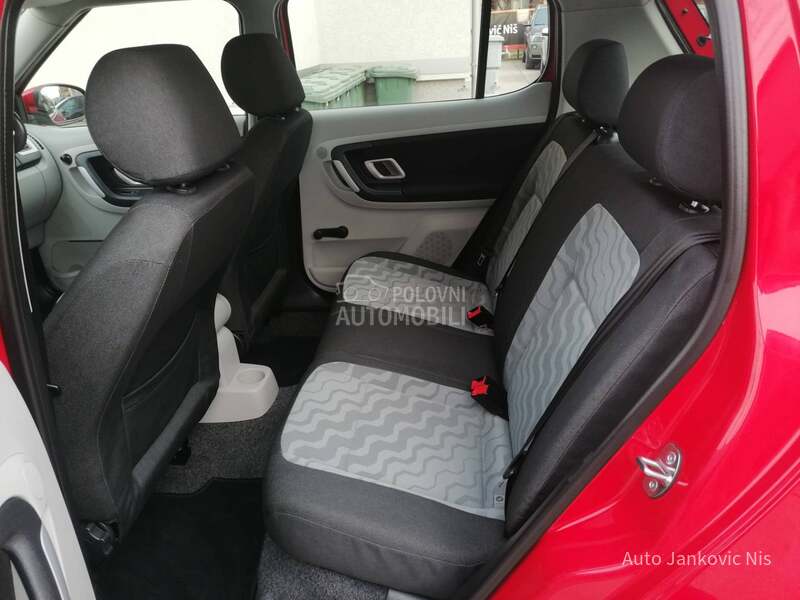 Škoda Fabia 1.4i AMBIENTE CH