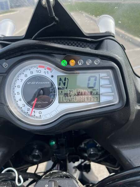 Suzuki V Strom