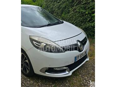Branik reno senik3 restajling za Renault Scenic od 2014. do 2015. god.
