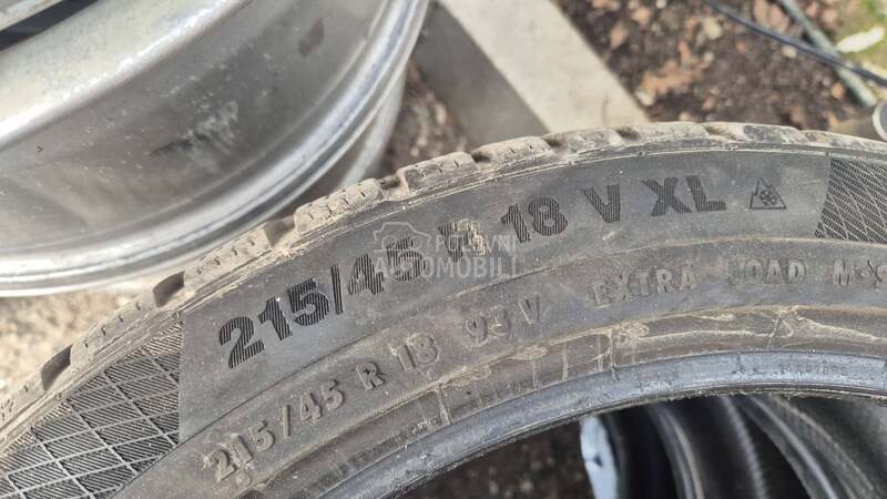 Continental 215/45 R18 Zimska